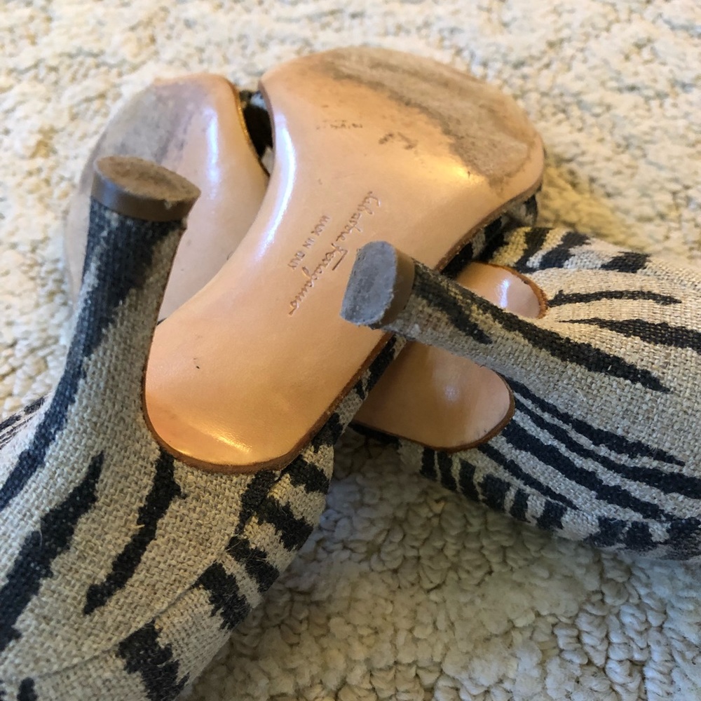 🎉🍾👠 HOST PICK 🎉🍾👠Salvatore Ferragamo Heels - Picture 6 of 7